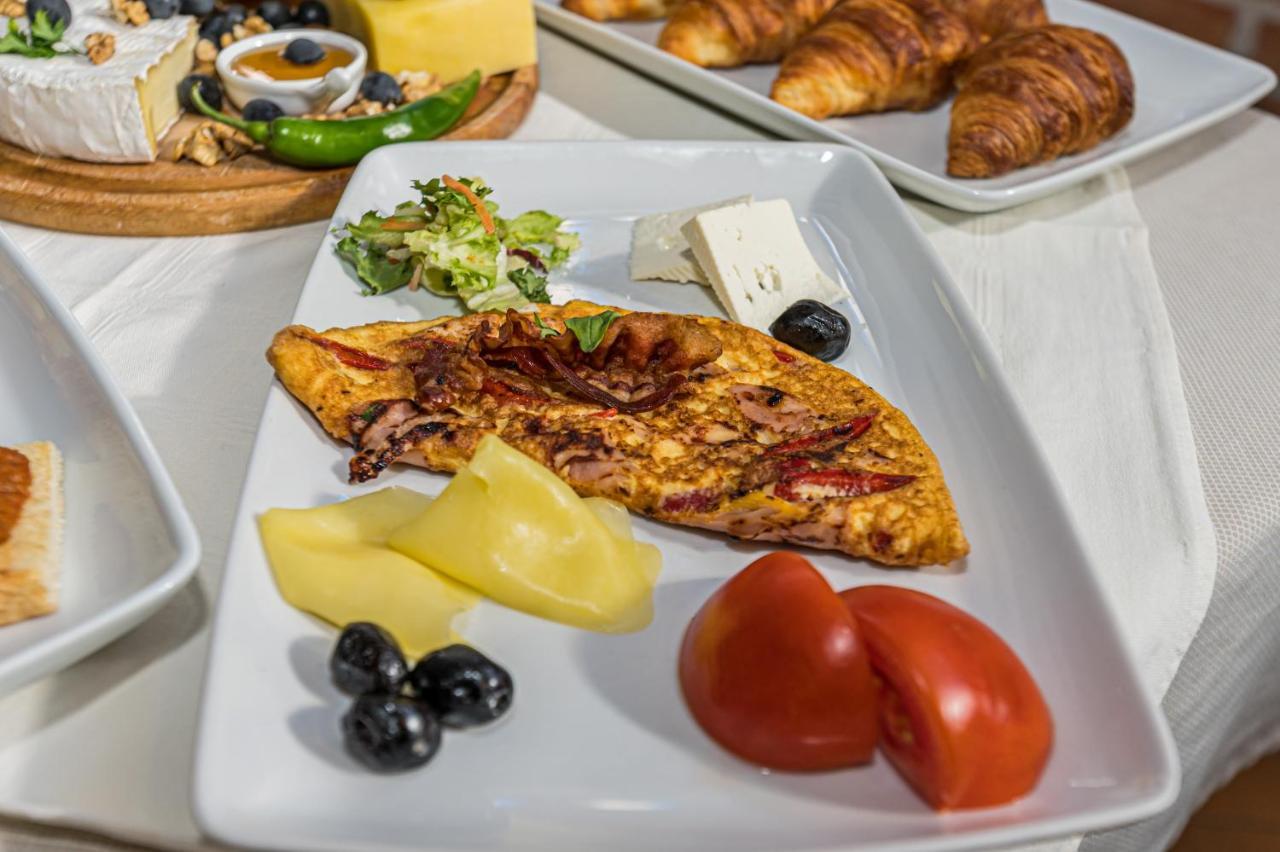 Stejarii Resort Ineu  Εξωτερικό φωτογραφία